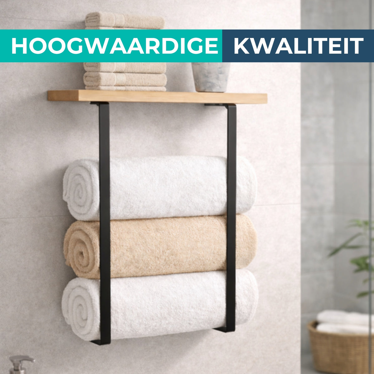 Bamboe plank van het planchet met toiletartikelen